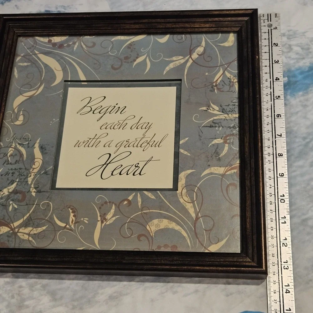 Begin Each Day With A Grateful Heart Framed Wall Sign Inspirational‎ Decor 2007